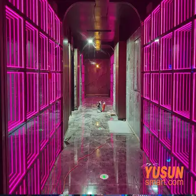 Pink RGB modular infinity mirror tiles wall for nightclub corridor, commercial abyss mirror wall panel YUSUN SMART