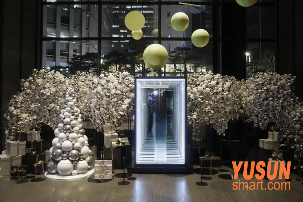 Vertical rectangular Christmas infinity tunnel mirror